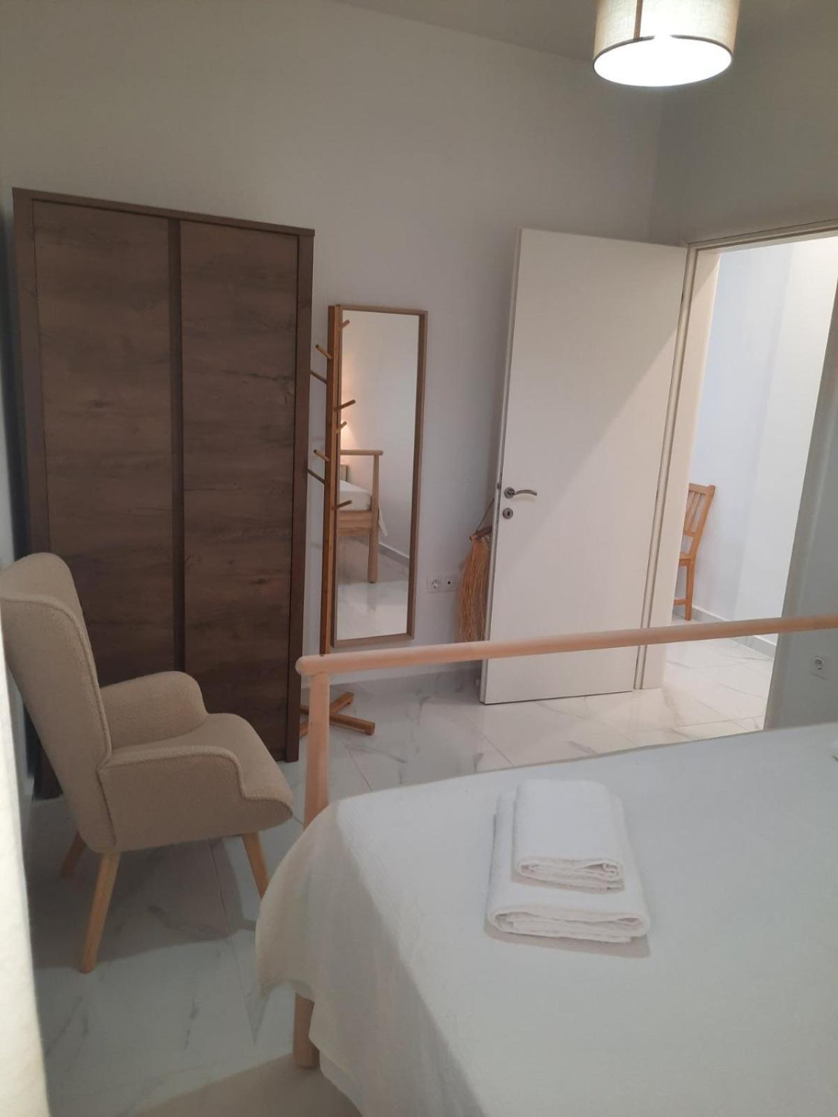 House B Diavata, Thessaloniki Apartment Bagian luar foto